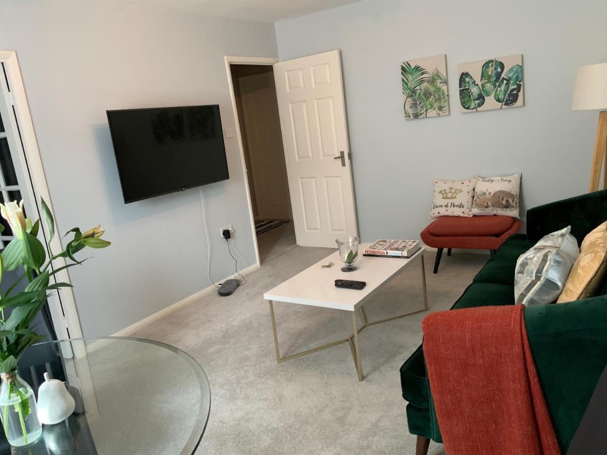 2 Bedroom Apartment Near Southfields 伦敦 外观 照片
